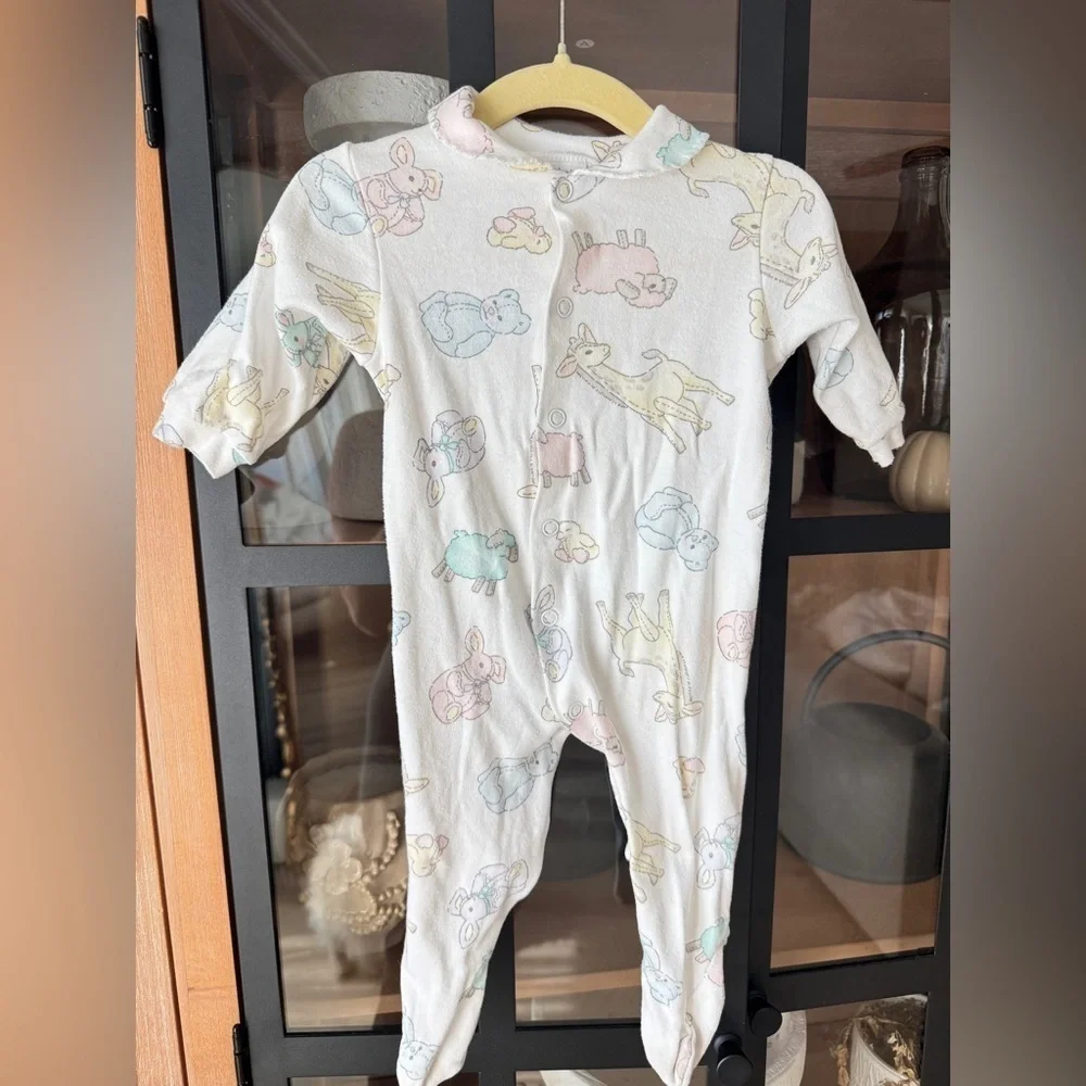 Vintage 1995 Carter’s coverall footies animals print gender neutral unisex baby